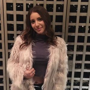 Meet your Posher, Mackenzie